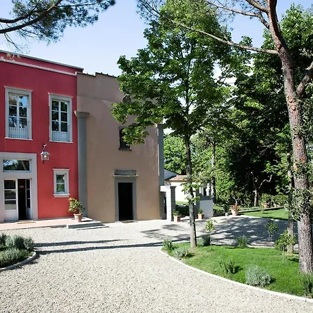 In Tuscany With Large Pool 리냐노술라르노